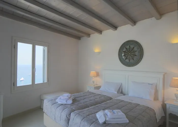 Willa Ozar Mykonos *